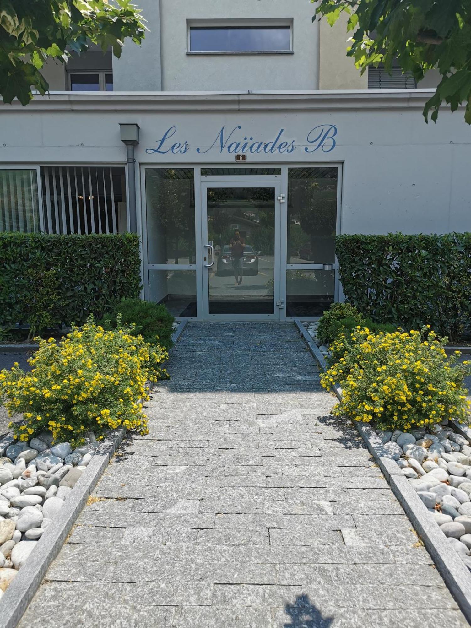 Superbe Studio A Saillon Les Bains Habitación foto